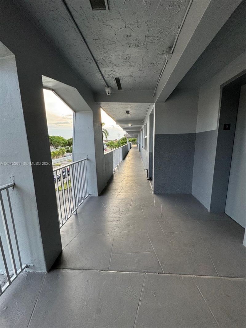 11195 SW 1st St , Unit 314, Sweetwater, FL 33174 Photo