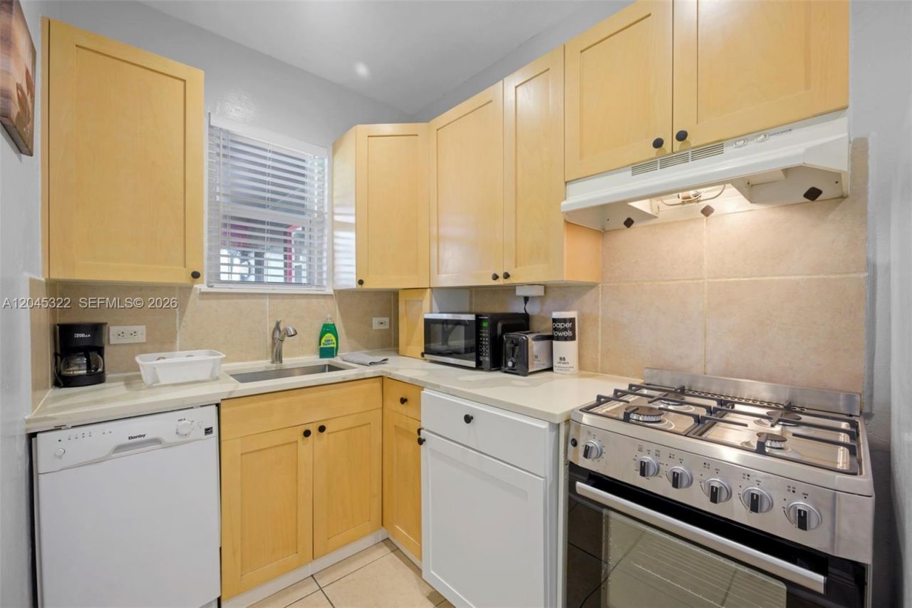 620 SW 7th St , Unit 1-6, Fort Lauderdale, FL 33315 Photo