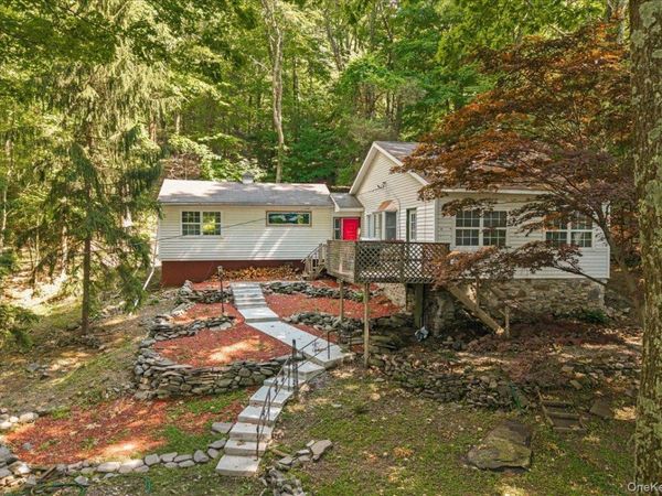 12 Cascade Trail, Monroe, NY 10950