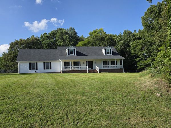3434 Kinneys Rd , Cedar Hill, TN 37032