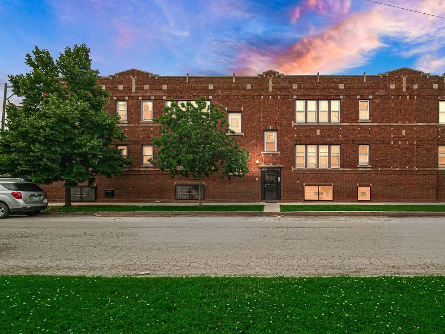 Main Photo