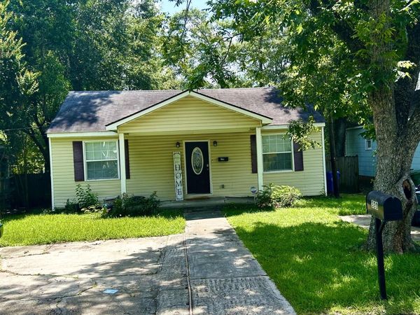 322 S 20th Ave., Hattiesburg, MS 39401