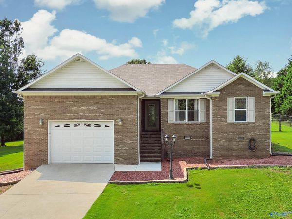 17815 Dement Road, Athens, AL 35611
