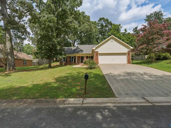 115 Shelley Lane, Florence, AL 35633