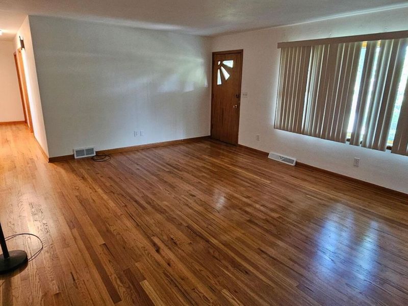 823 Wayne Drive, Heath, OH 43056 Photo 10