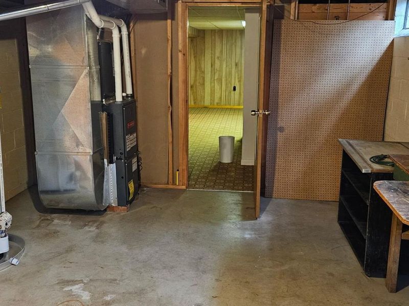 823 Wayne Drive, Heath, OH 43056 Photo 15