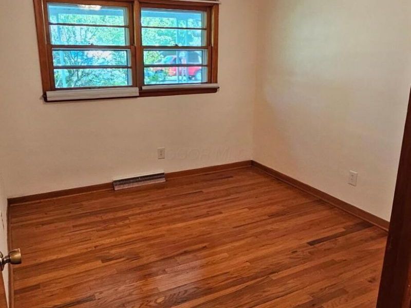 823 Wayne Drive, Heath, OH 43056 Photo 8