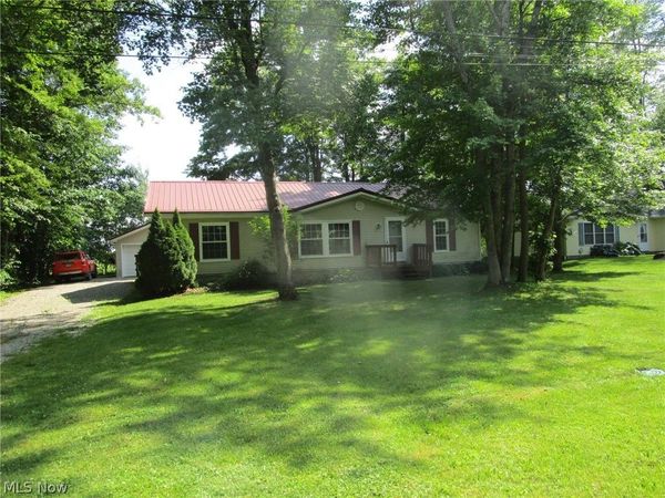 888 Long Shadow Lane , Roaming Shores, OH 44085