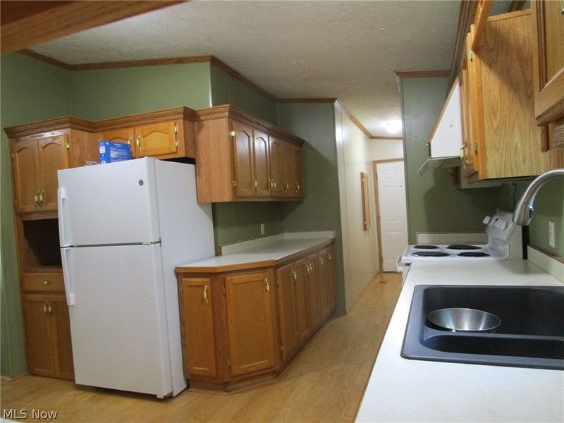 888 Long Shadow Lane, Roaming Shores, OH 44085 Photo 18