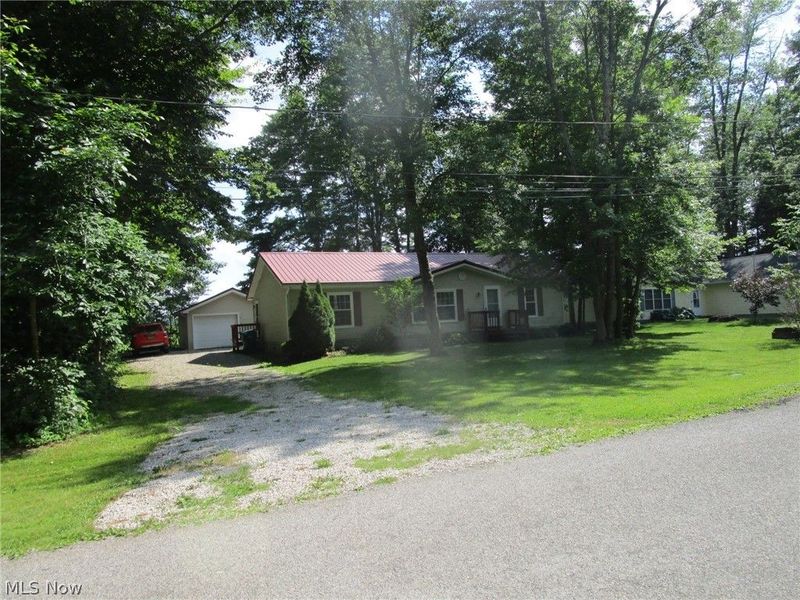 888 Long Shadow Lane, Roaming Shores, OH 44085 Photo 5