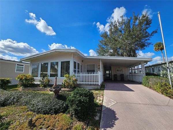 104 IXORA WAY , LEESBURG, FL 34748