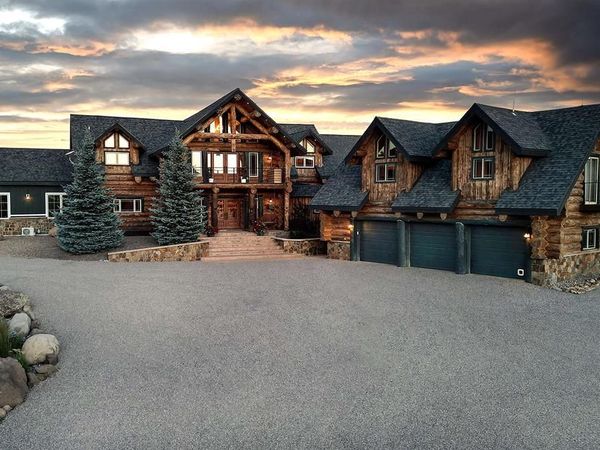 2001 Running Horse Place, Chromo, CO 81128