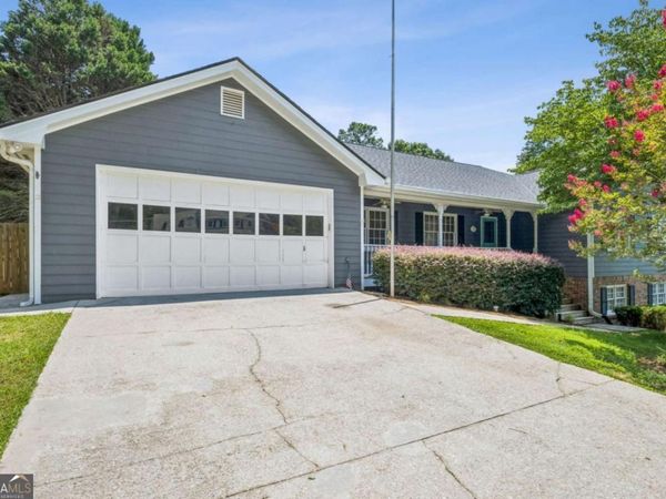 1192 Lakeview Road, Grayson, GA 30017