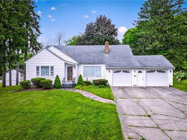 42 Benton Circle, Utica, NY 13413