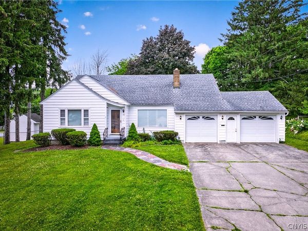 42 Benton Circle, Utica, NY 13413