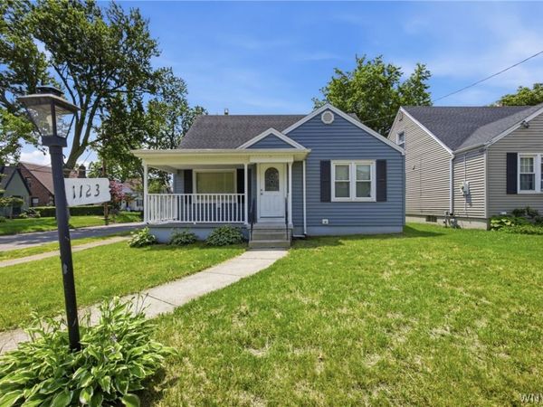 1123 Vanderbilt Avenue, Niagara Falls, NY 14305