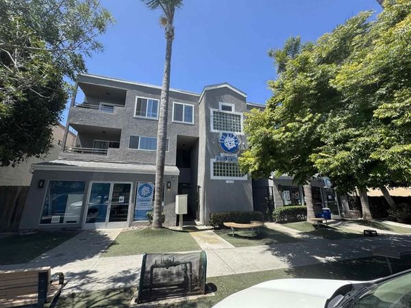 4933 Voltaire St, Unit 2, San Diego, CA 92107