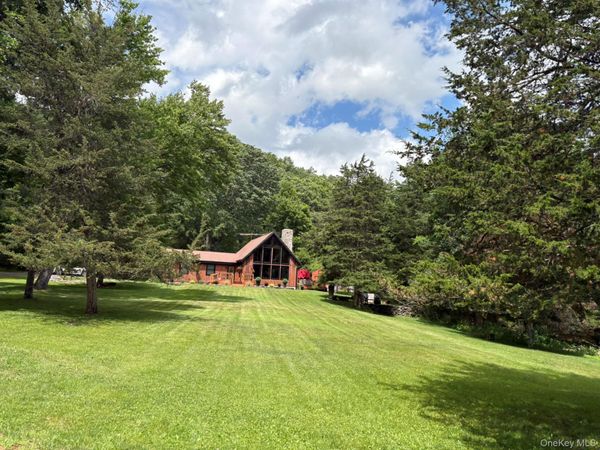 92 Twinshaven Road , Napanoch, NY 12458