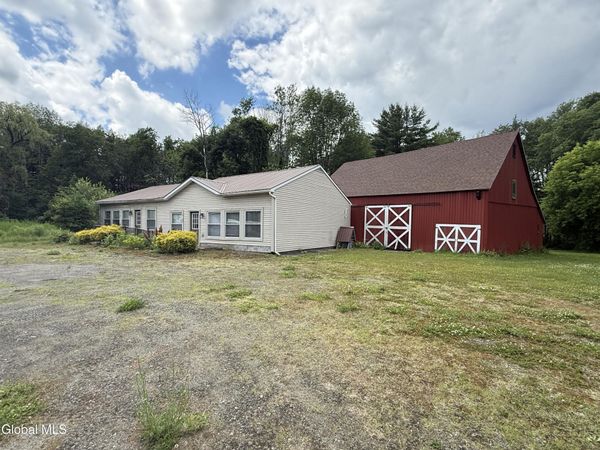 2362 State Highway 30, Mayfield, NY 12117