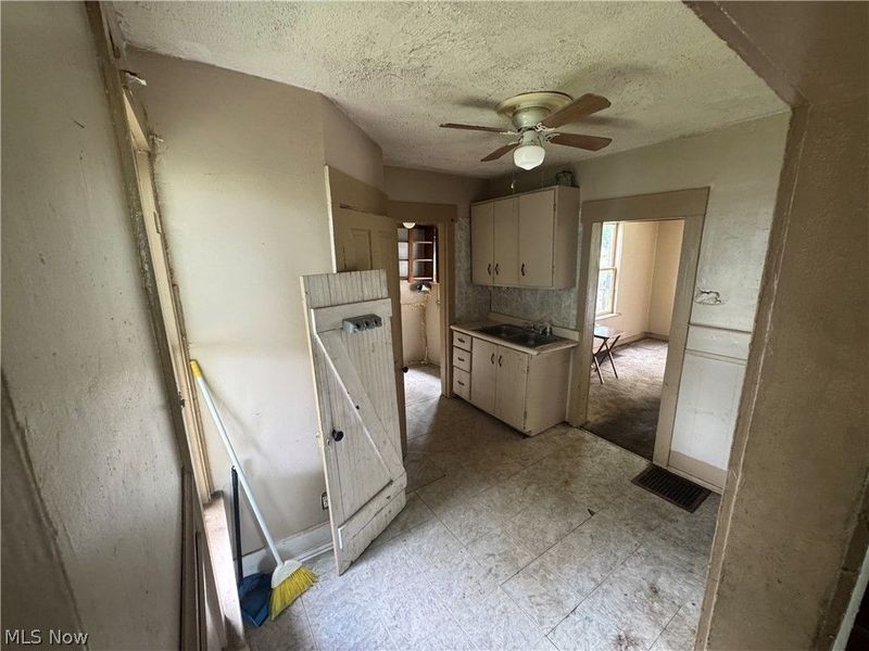 441 Garwood Street, Alliance, OH 44601 Photo 9