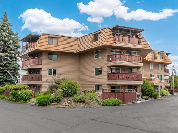 9024 N Country Homes Blvd, Spokane, WA 99218