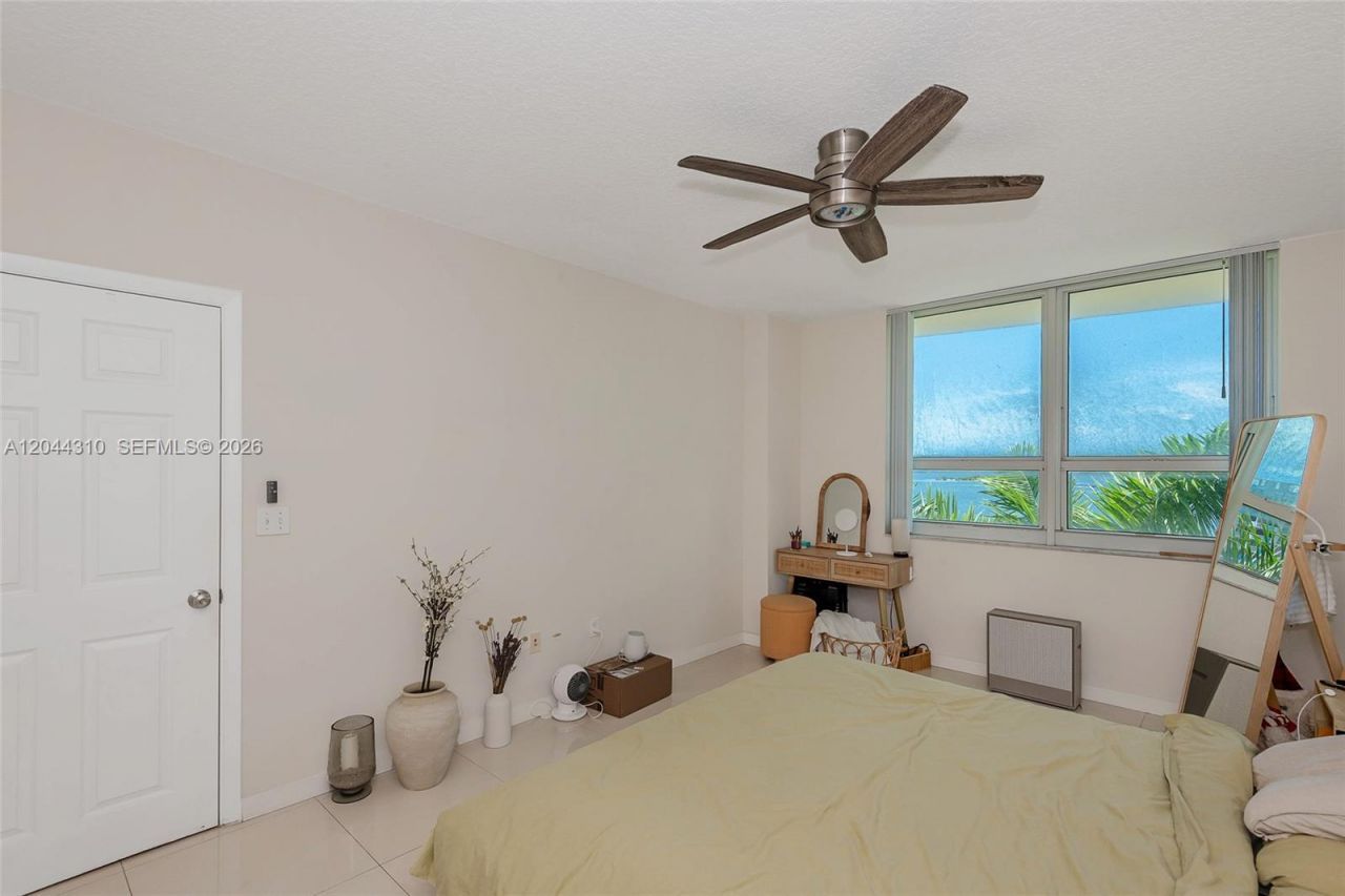 2000 N Bayshore Dr, Unit 516, Miami, FL 33137 Photo