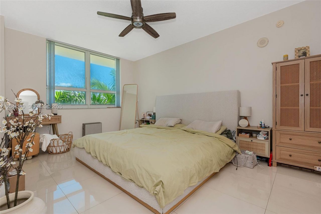2000 N Bayshore Dr, Unit 516, Miami, FL 33137 Photo