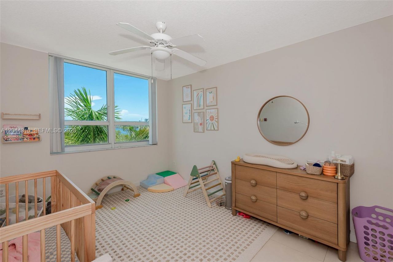 2000 N Bayshore Dr, Unit 516, Miami, FL 33137 Photo