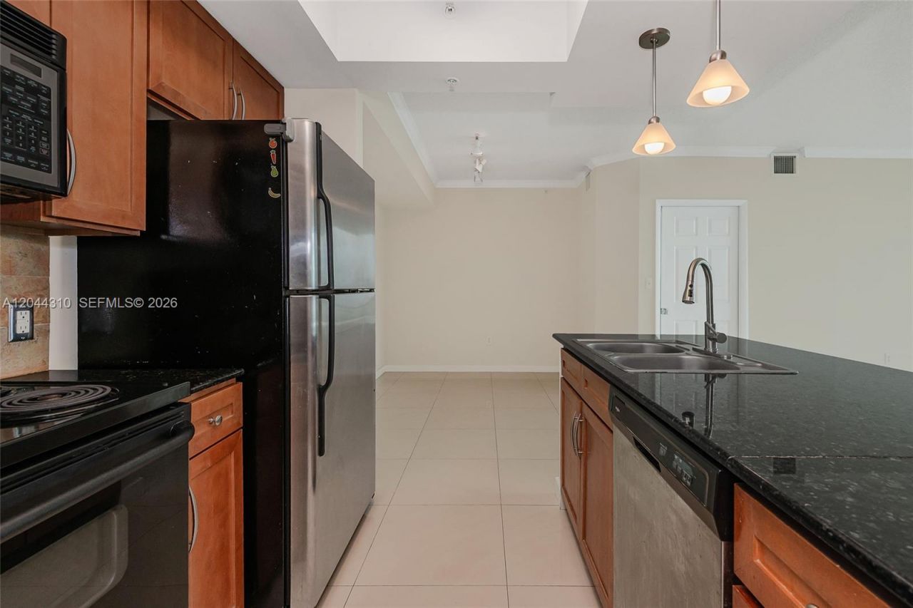 2000 N Bayshore Dr, Unit 516, Miami, FL 33137 Photo