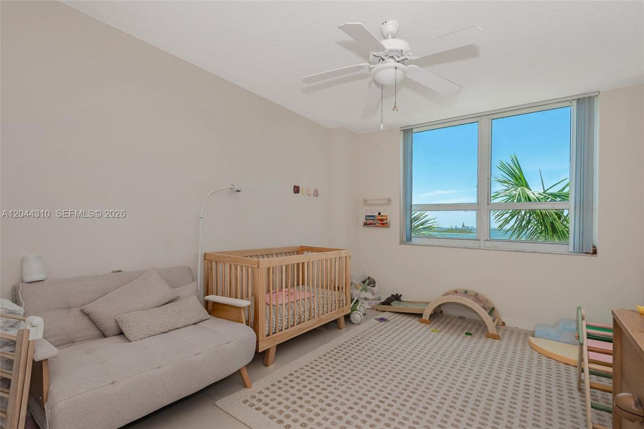 2000 N Bayshore Dr, Unit 516, Miami, FL 33137 Photo