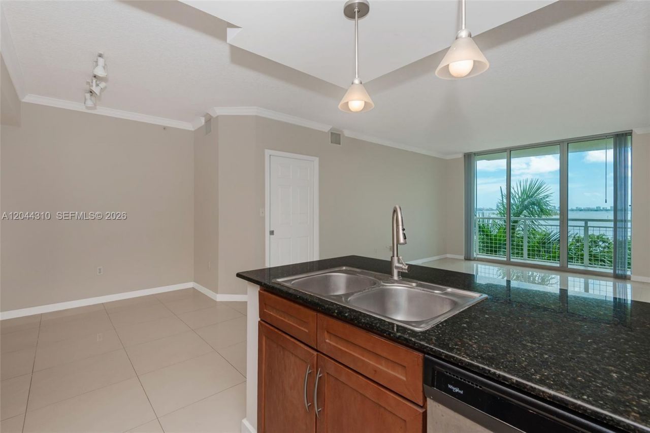 2000 N Bayshore Dr, Unit 516, Miami, FL 33137 Photo