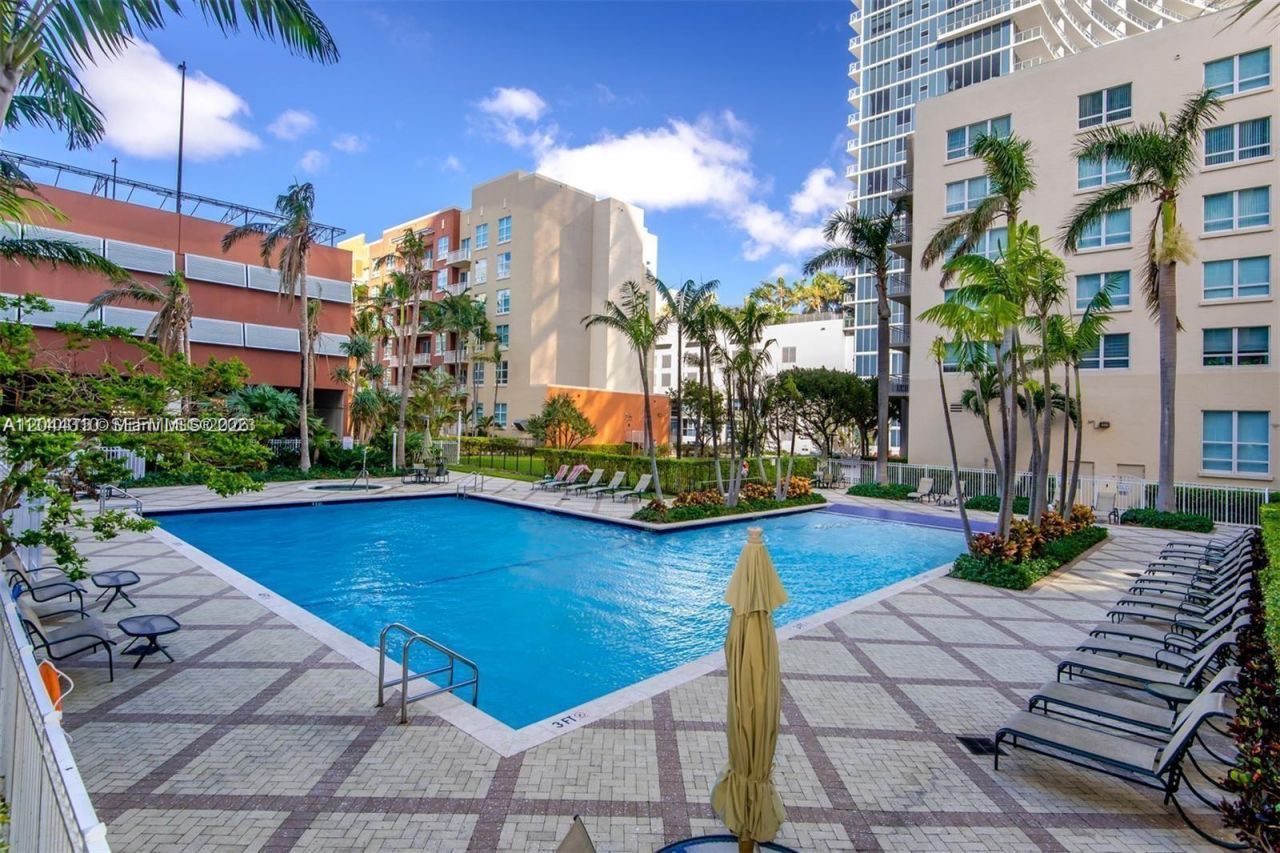 2000 N Bayshore Dr, Unit 516, Miami, FL 33137 Photo