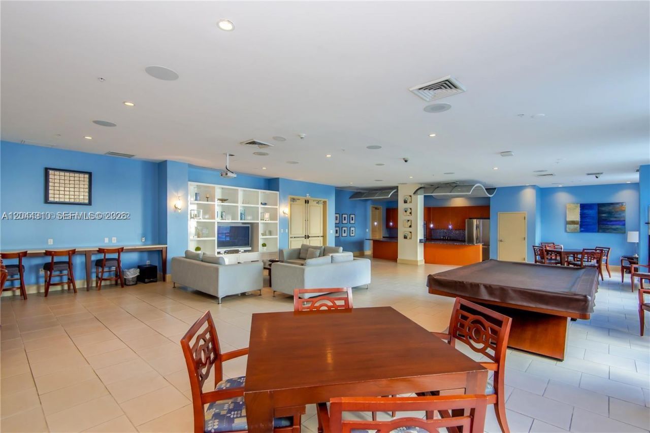 2000 N Bayshore Dr, Unit 516, Miami, FL 33137 Photo