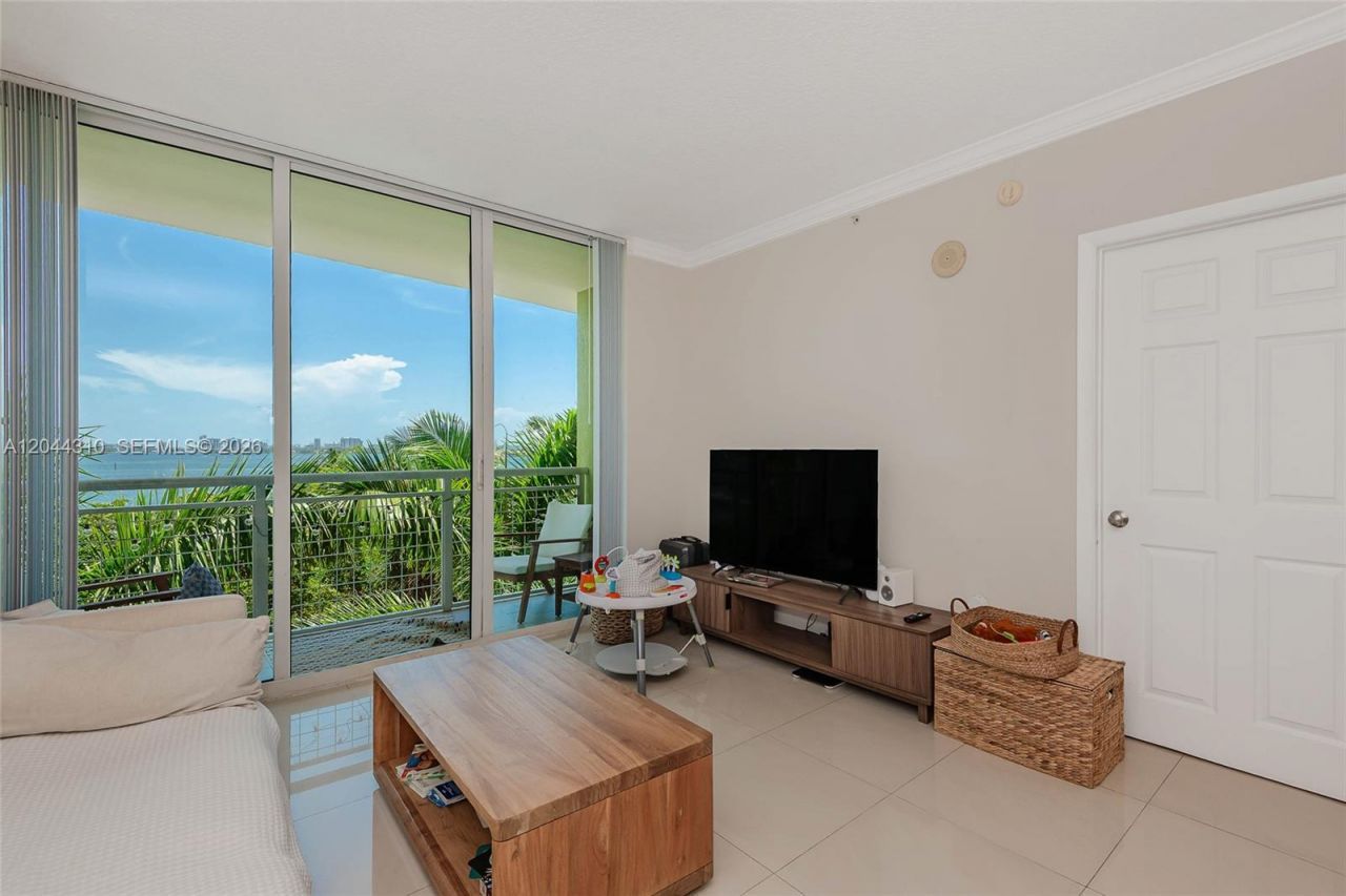 2000 N Bayshore Dr, Unit 516, Miami, FL 33137 Photo