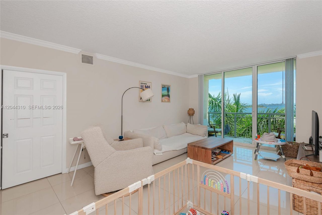 2000 N Bayshore Dr, Unit 516, Miami, FL 33137 Photo