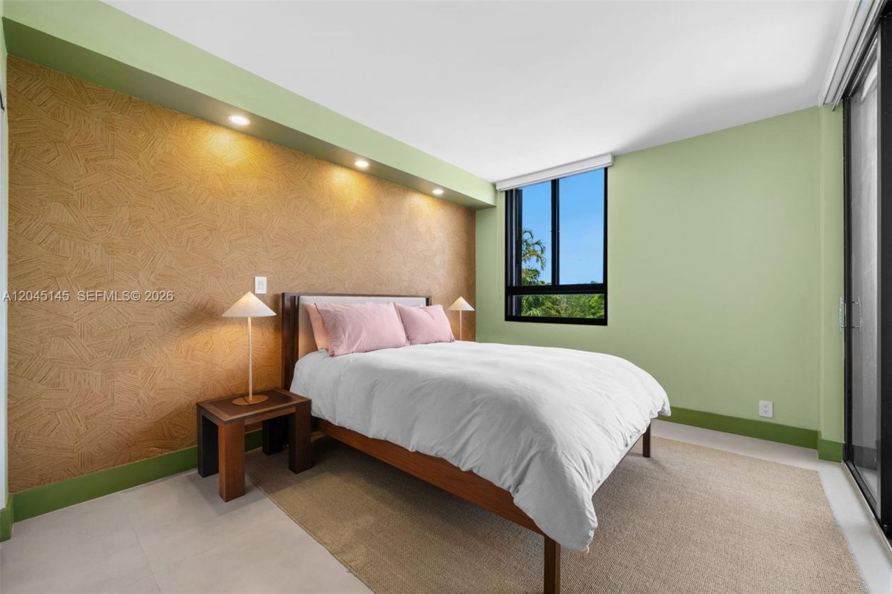 101 Crandon Blvd, Unit 371, Key Biscayne, FL 33149 Photo