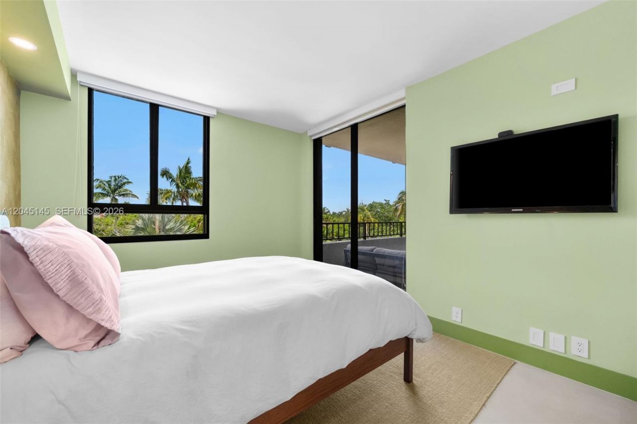 101 Crandon Blvd, Unit 371, Key Biscayne, FL 33149 Photo