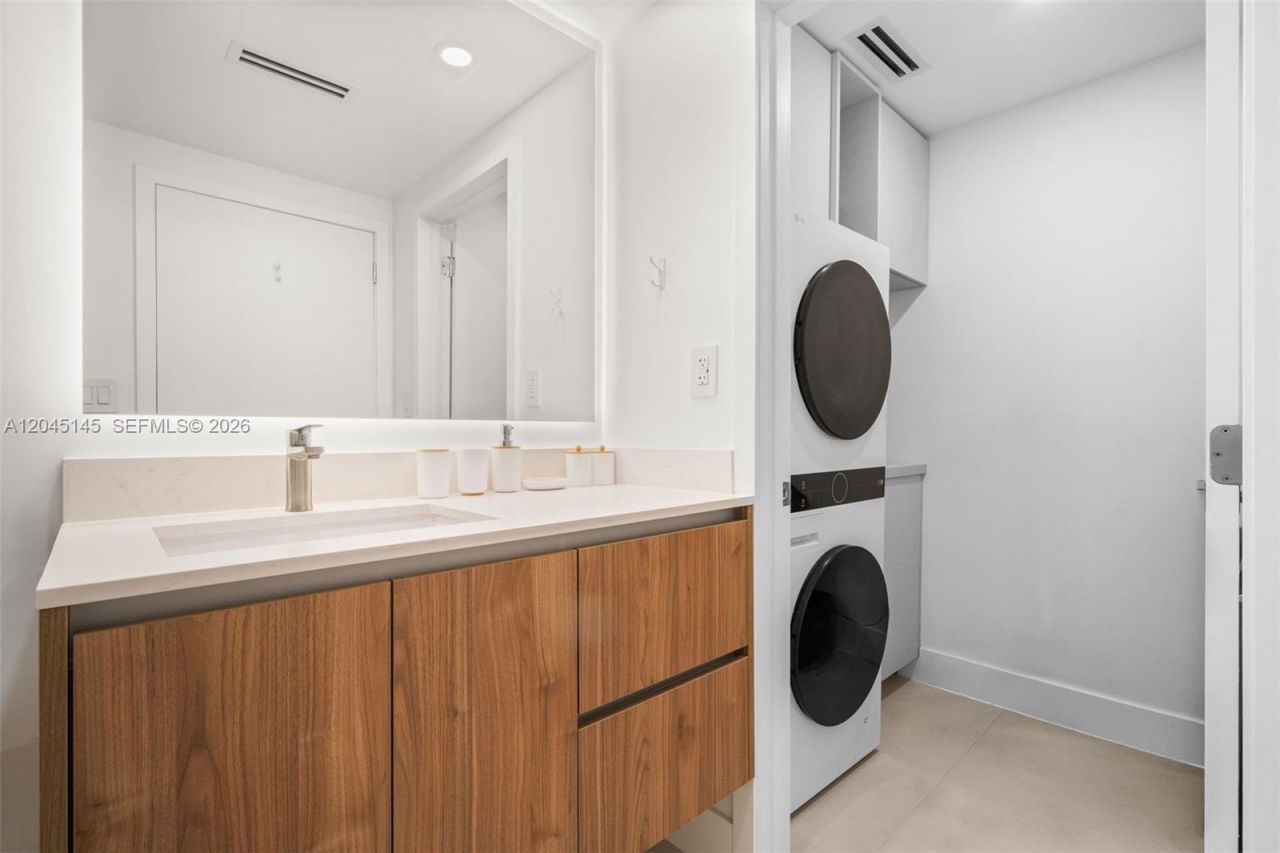 101 Crandon Blvd, Unit 371, Key Biscayne, FL 33149 Photo