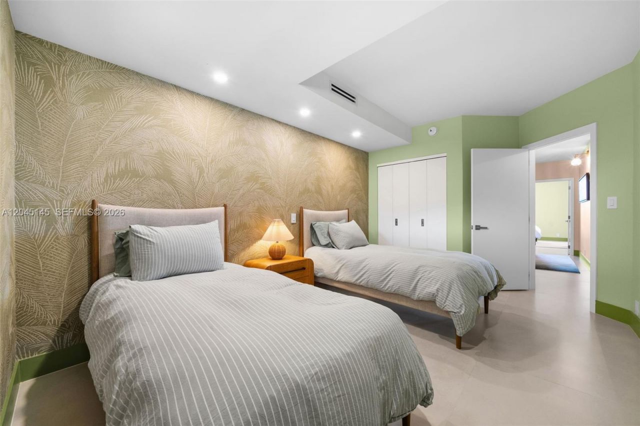 101 Crandon Blvd, Unit 371, Key Biscayne, FL 33149 Photo