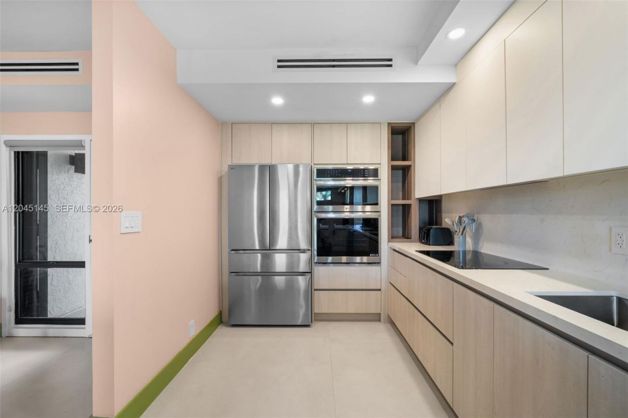 101 Crandon Blvd, Unit 371, Key Biscayne, FL 33149 Photo