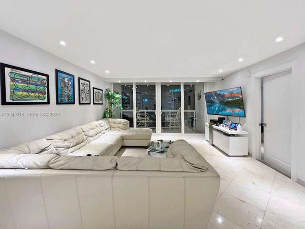 6770 Indian Creek Dr , Unit PH-A, Miami Beach, FL 33141