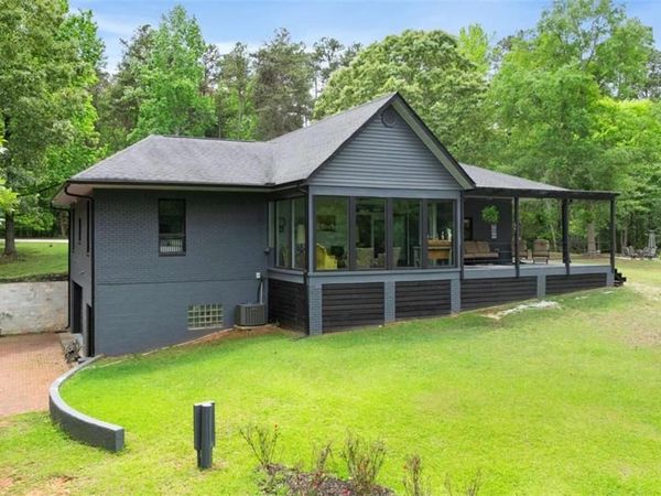 83 Sugar Cane Drive , Hartwell, GA 30643