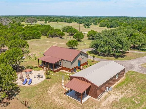 1271 Private 2120 Road, Meridian, TX 76665