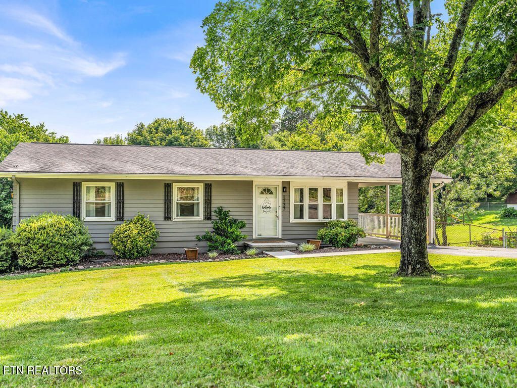 1737 Ferd Hickey Rd, Knoxville, TN 37909 Main Photo