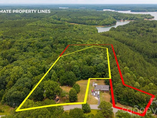 8628 Island Point Road , Sherrills Ford, NC 28673