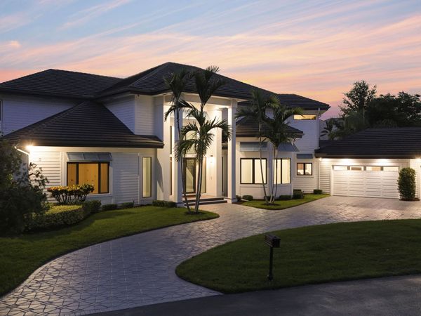 18411 SE Lakeside Drive, Jupiter, FL 33469