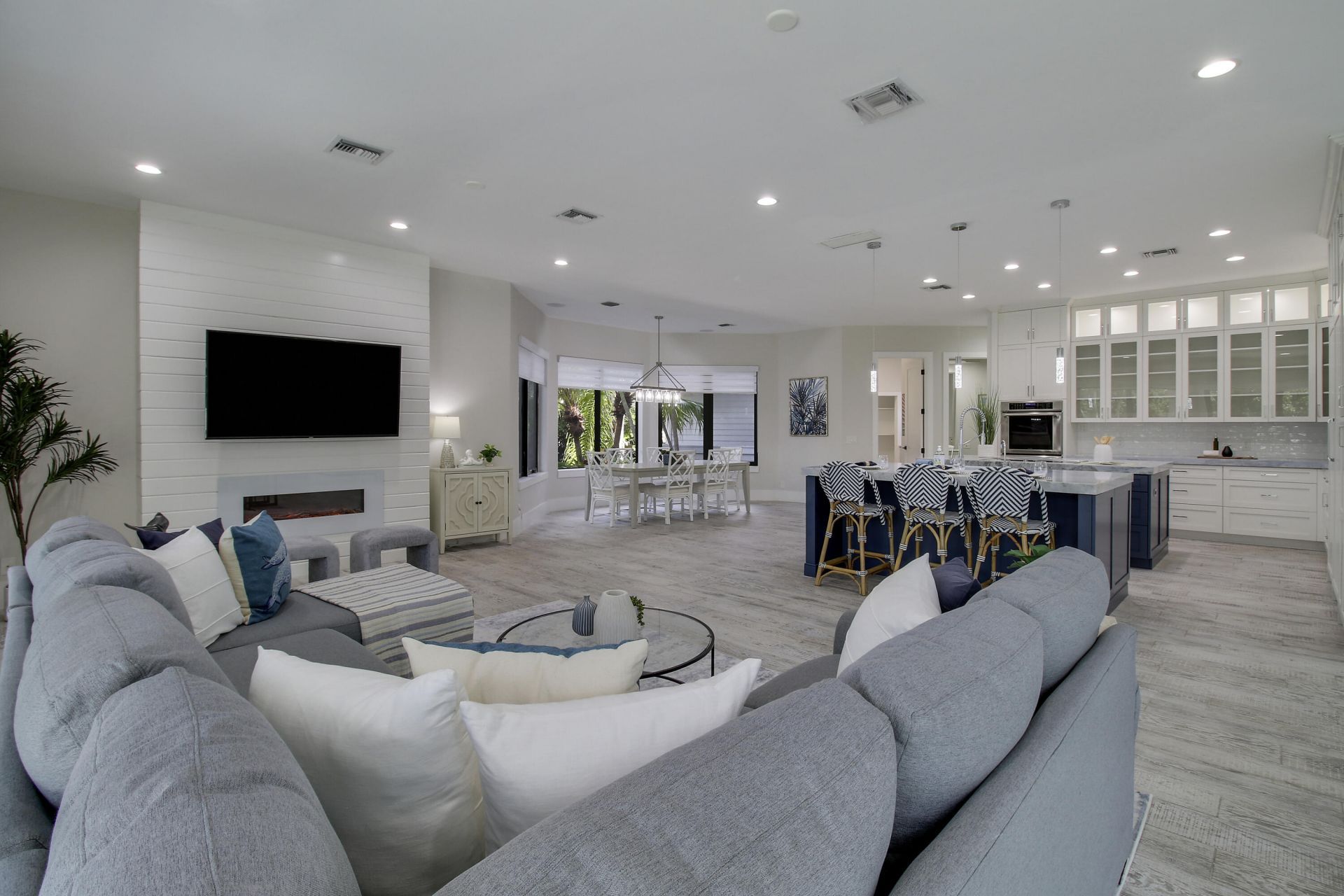 18411 SE Lakeside Drive, Jupiter, FL 33469 Photo