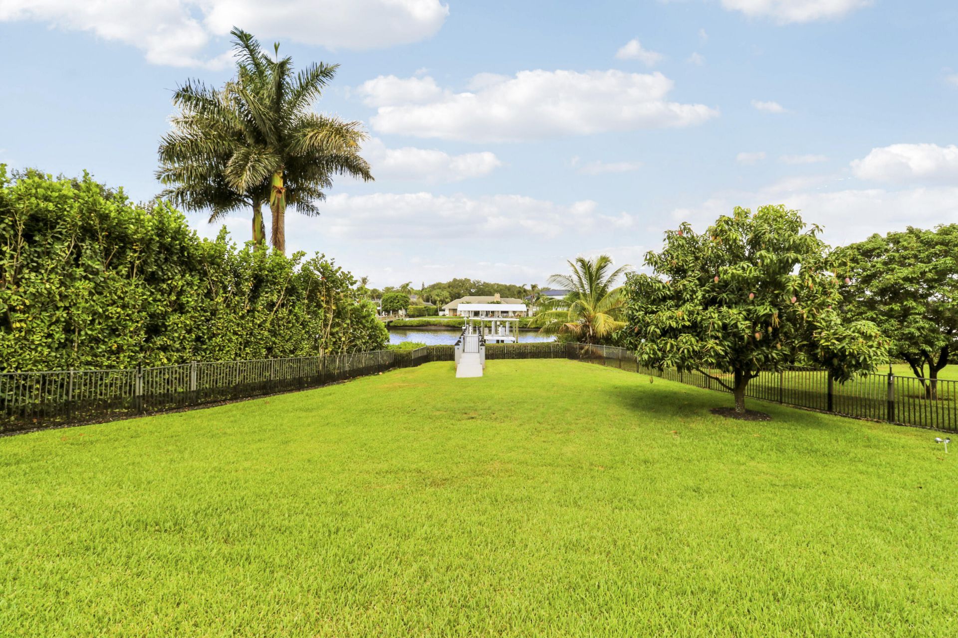 18411 SE Lakeside Drive, Jupiter, FL 33469 Photo