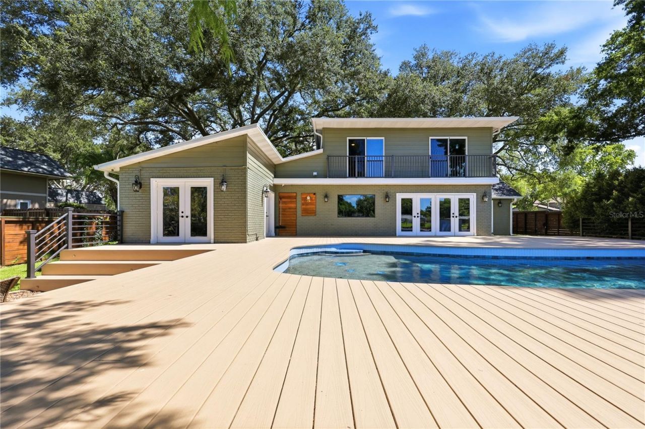 13512 Lake Magdalene Drive, Tampa, FL 33613 Photo