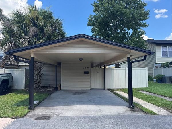 1809 TOWNHALL LANE , Unit 1809, ORLANDO, FL 32807